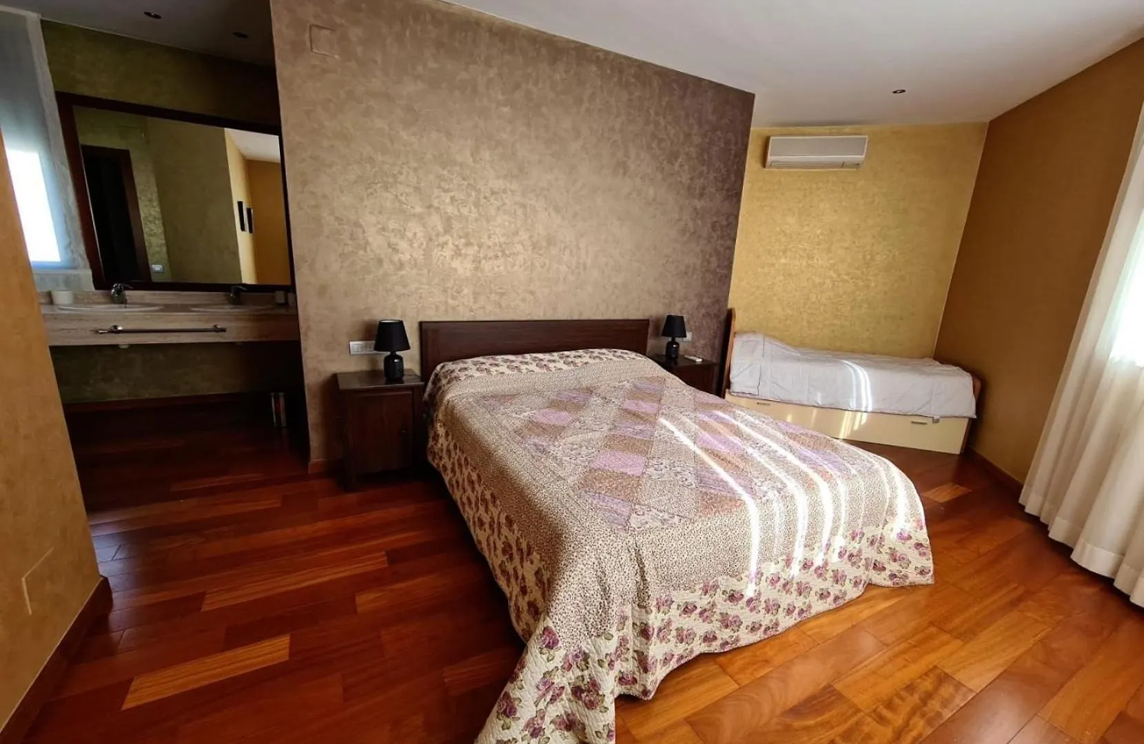 Ferienhaus Mit Privatpool Fuer 8 Personen Ca 380 Qm In Miami Platja, Costa Dorada Hospitalet De L'Infant Holiday home